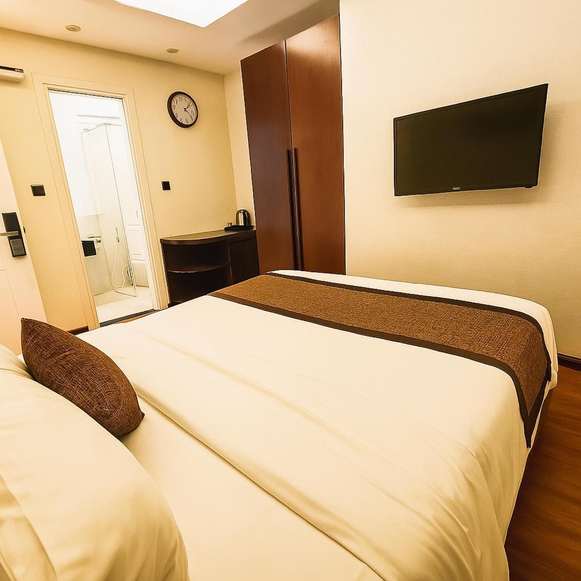 Mercury Boutique Hotel Da Nang Exteriör bild